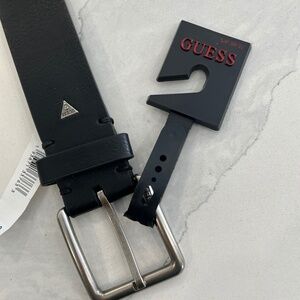 NWT GUESS Black Belt Size 30-32